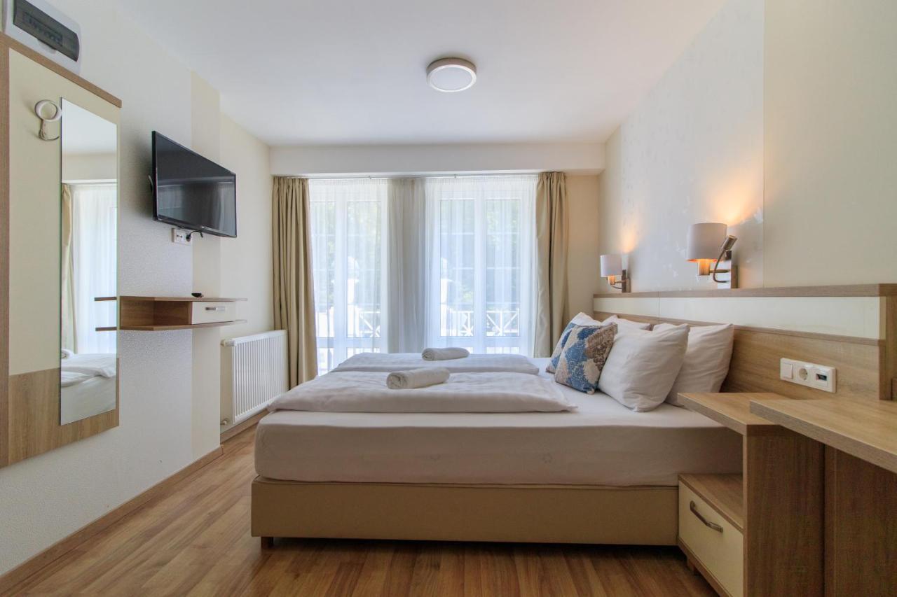 Villa Marina Inn Шіофок Екстер'єр фото