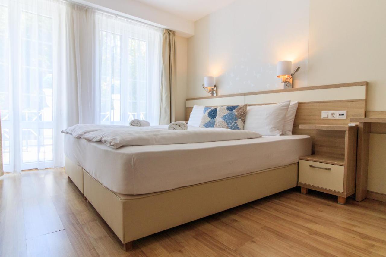 Villa Marina Inn Шіофок Екстер'єр фото